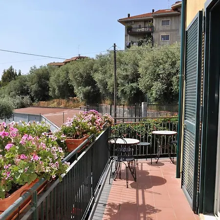 Stella Marina Alojamento de Acomodação e Pequeno-almoço Aci Trezza