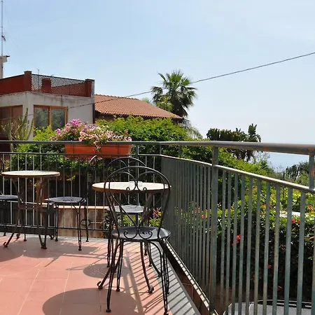 Bed & Breakfast Stella Marina Aci Trezza